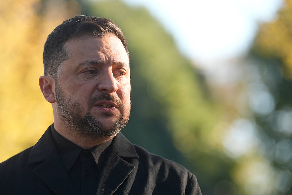 乌总统签署法律 允许战时向土耳其和英国派遣武装力量