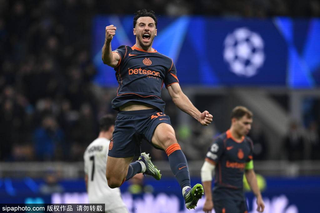 三连胜登顶！劳塔罗队史第四射手，国米用最霸气方式回击所有质疑